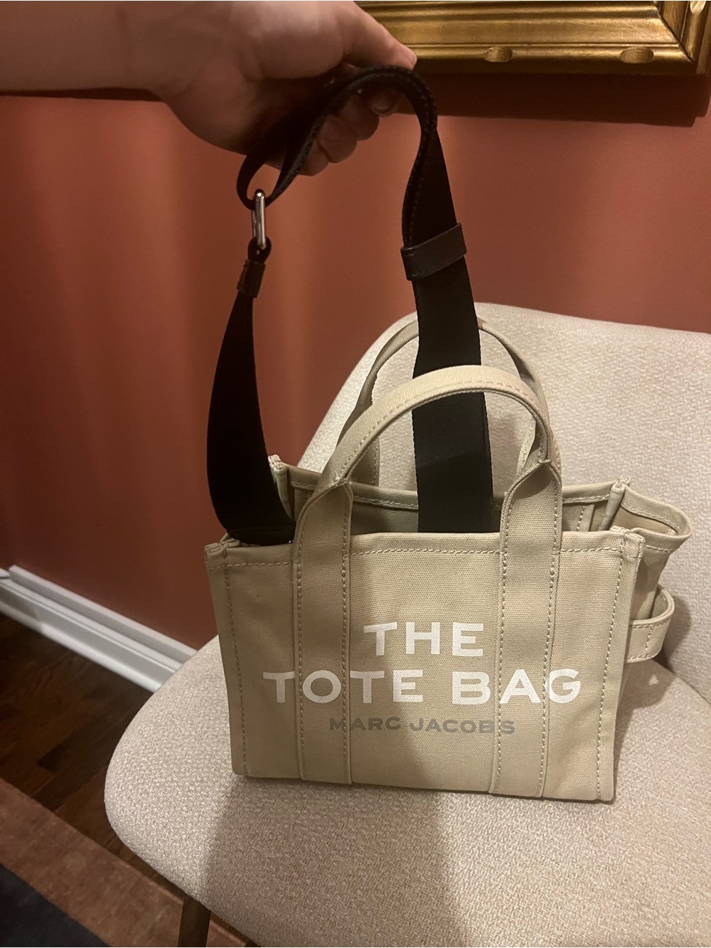 Tote Bag Identification - Picture 3 of 3